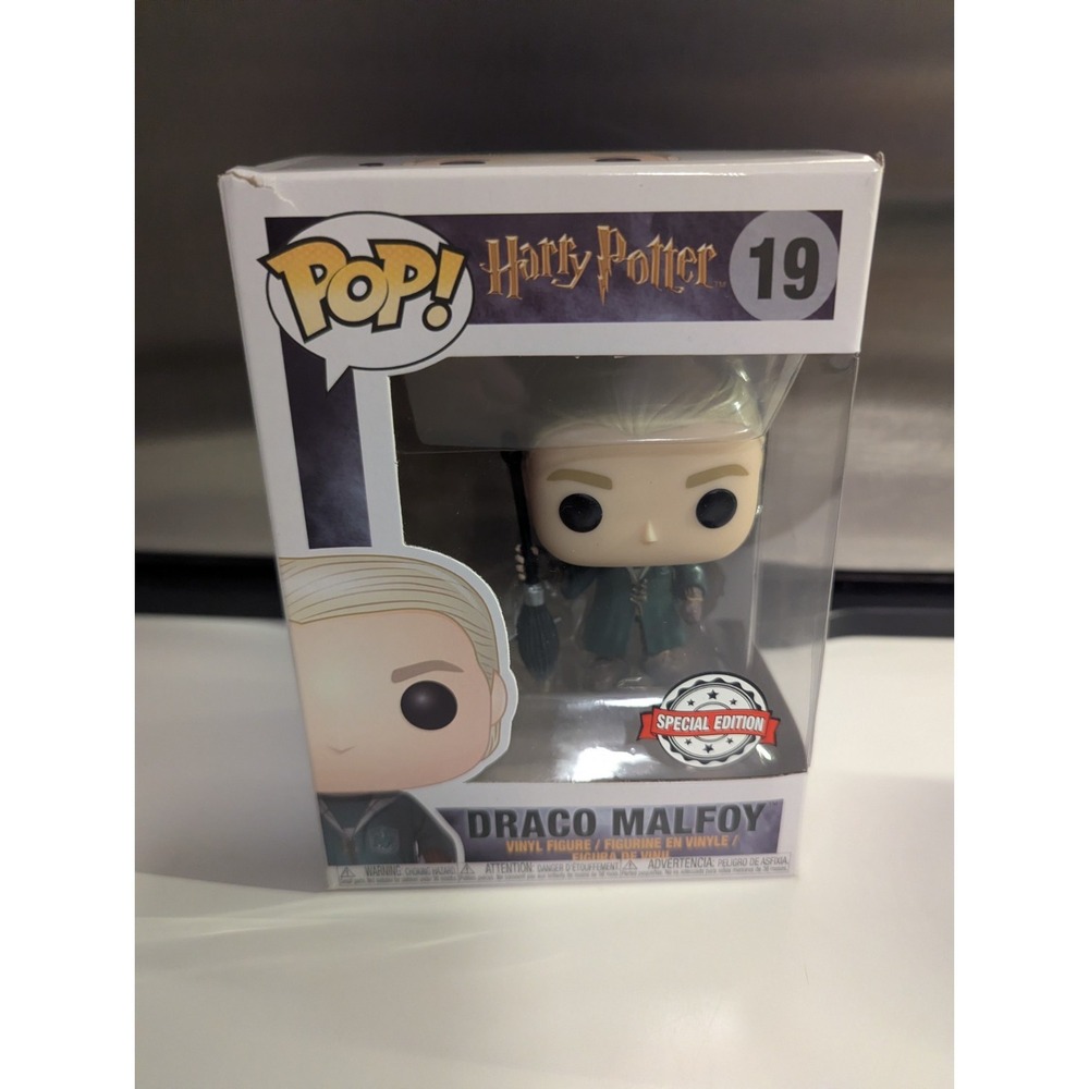 Funko POP Harry Potter Draco Malfoy Quidditch 19 - Special Edition‎
